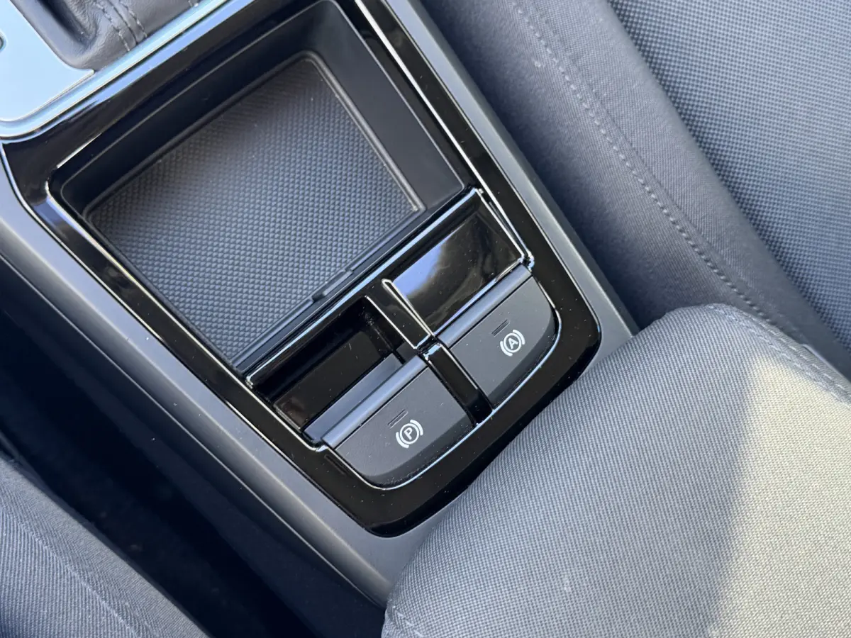 35 TFSI S Edition Camera | App connect