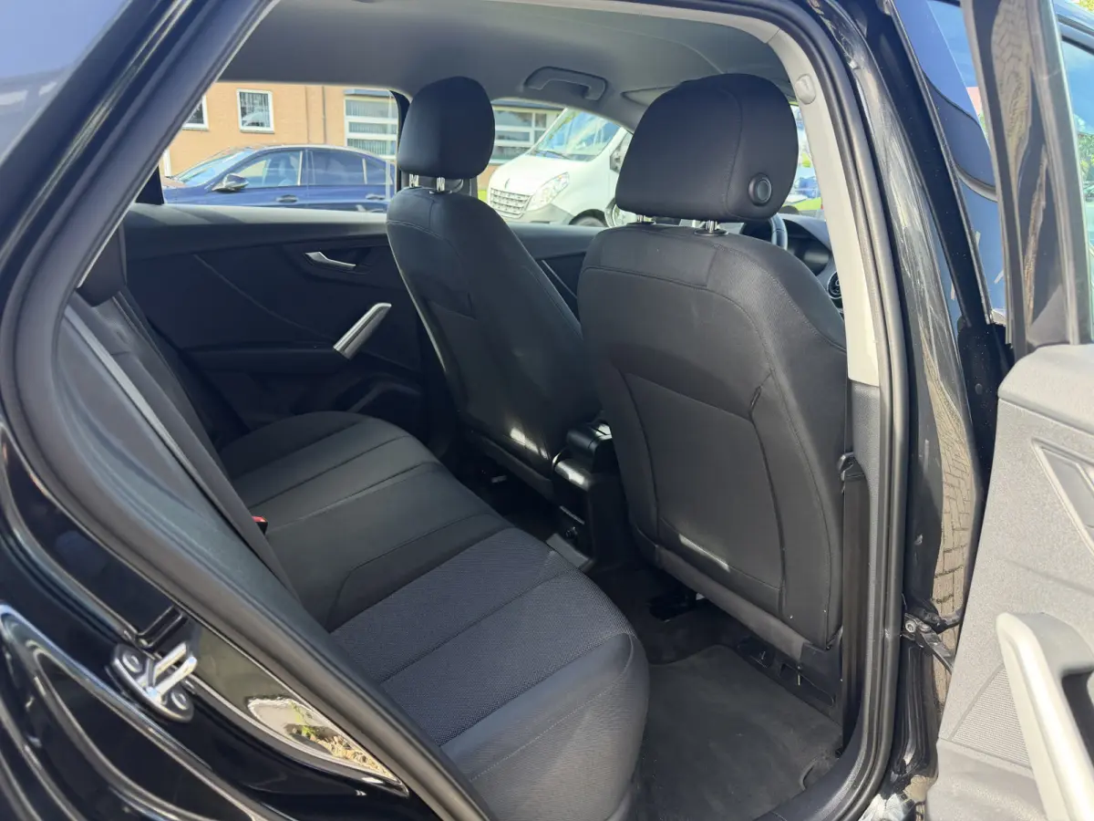 35 TFSI S Edition Camera | App connect