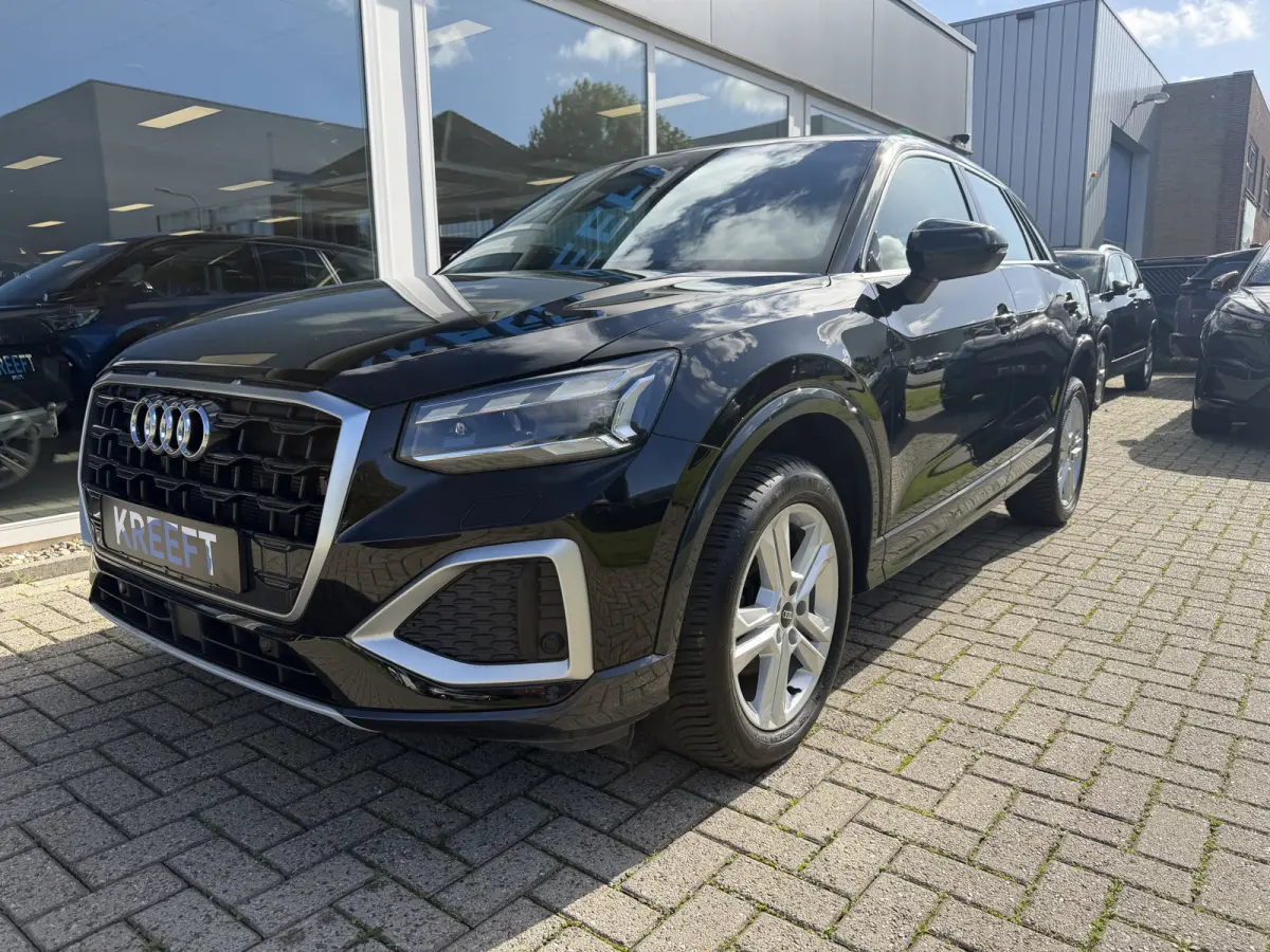 35 TFSI S Edition Camera | App connect