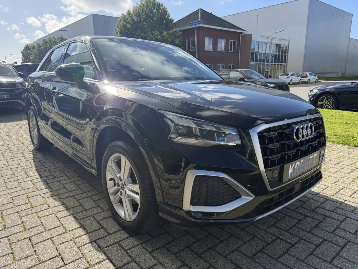 35 TFSI S Edition Camera | App connect
