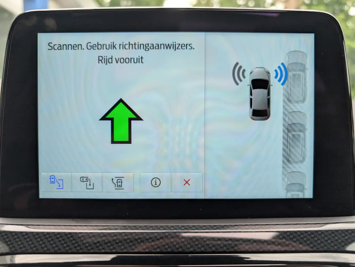 2.5 PHEV Vignale l Slecht 57dkM! l Afn. Trekhaak l Elektr. Stoel l Stoelverwarming l Pano Dak l Side Assist l Camera l