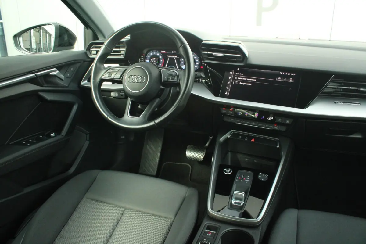 30 TFSI 110pk Pro Line | Apple Carplay/ Android Auto | Cruise Control (Adaptief FoD) | Lane Assist | 2-zone Airconditioning