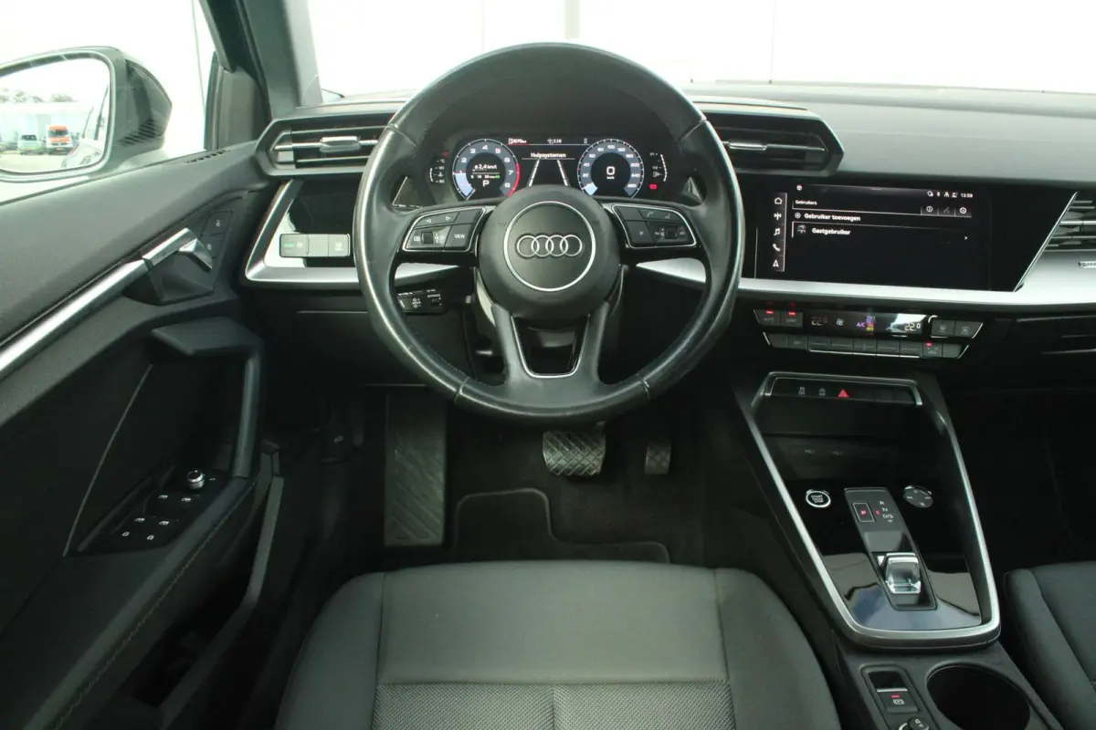 30 TFSI 110pk Pro Line | Apple Carplay/ Android Auto | Cruise Control (Adaptief FoD) | Lane Assist | 2-zone Airconditioning