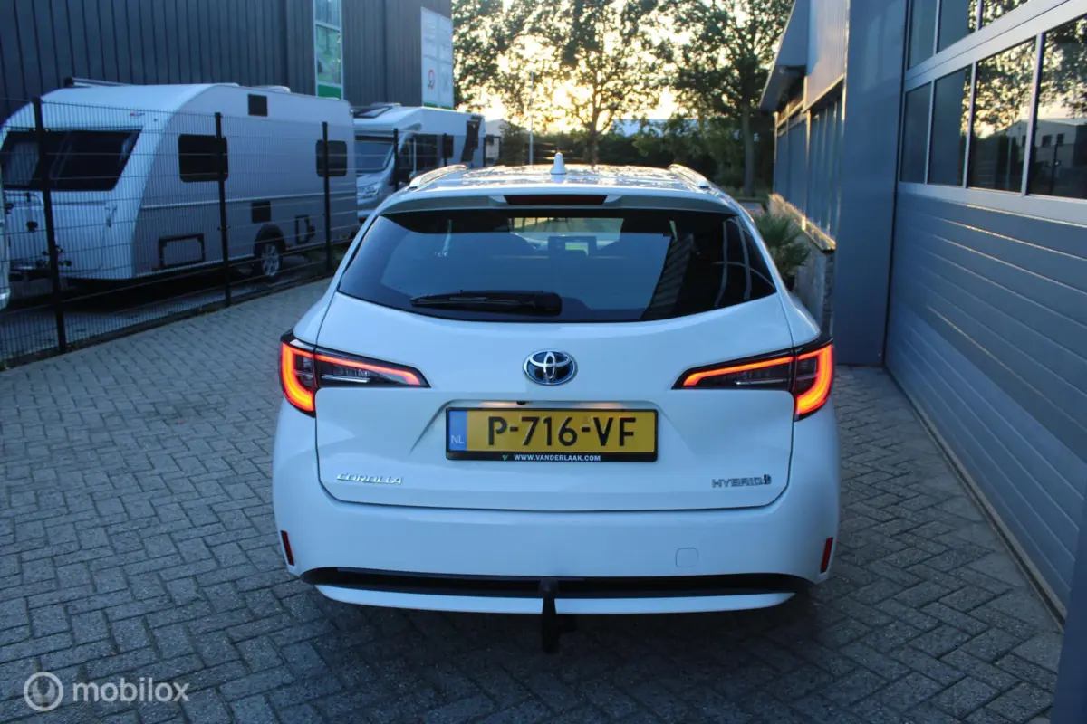 1.8 Hybrid Business | Trekhaak | 1e Eig NL Auto | Boekjes.