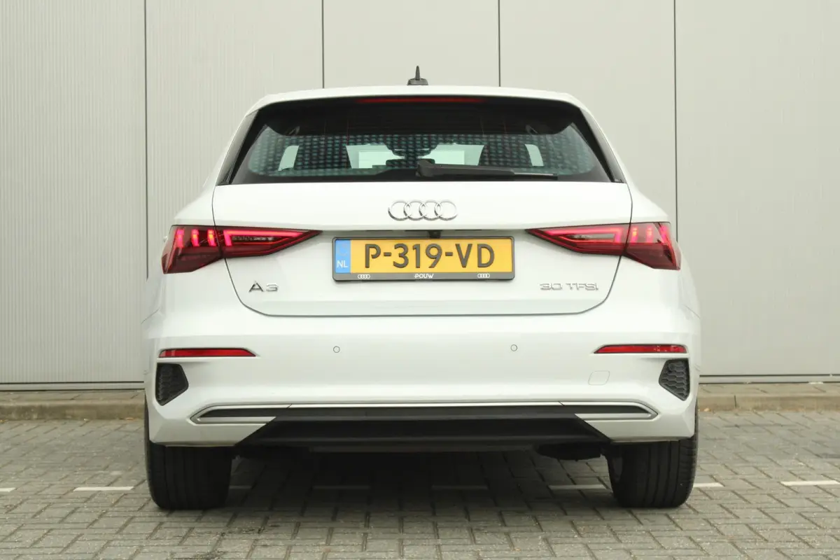 30 TFSI 110pk Business Edition | Apple Carplay/ Android Auto | Draadloze Telefoonlader