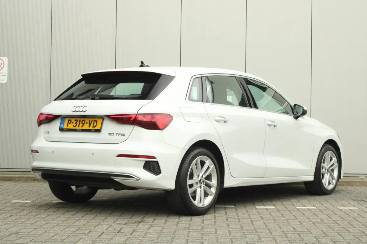 30 TFSI 110pk Business Edition | Apple Carplay/ Android Auto | Draadloze Telefoonlader