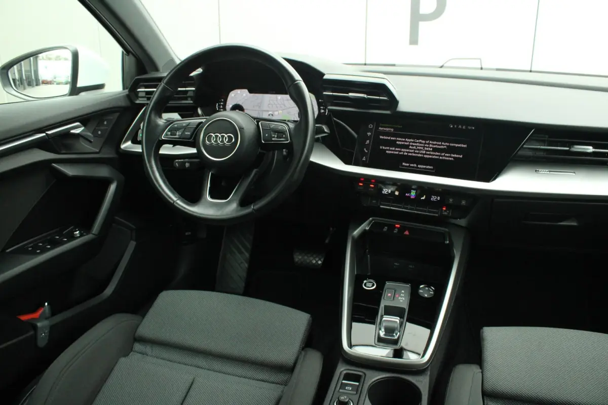 30 TFSI 110pk Business Edition | Apple Carplay/ Android Auto | Draadloze Telefoonlader