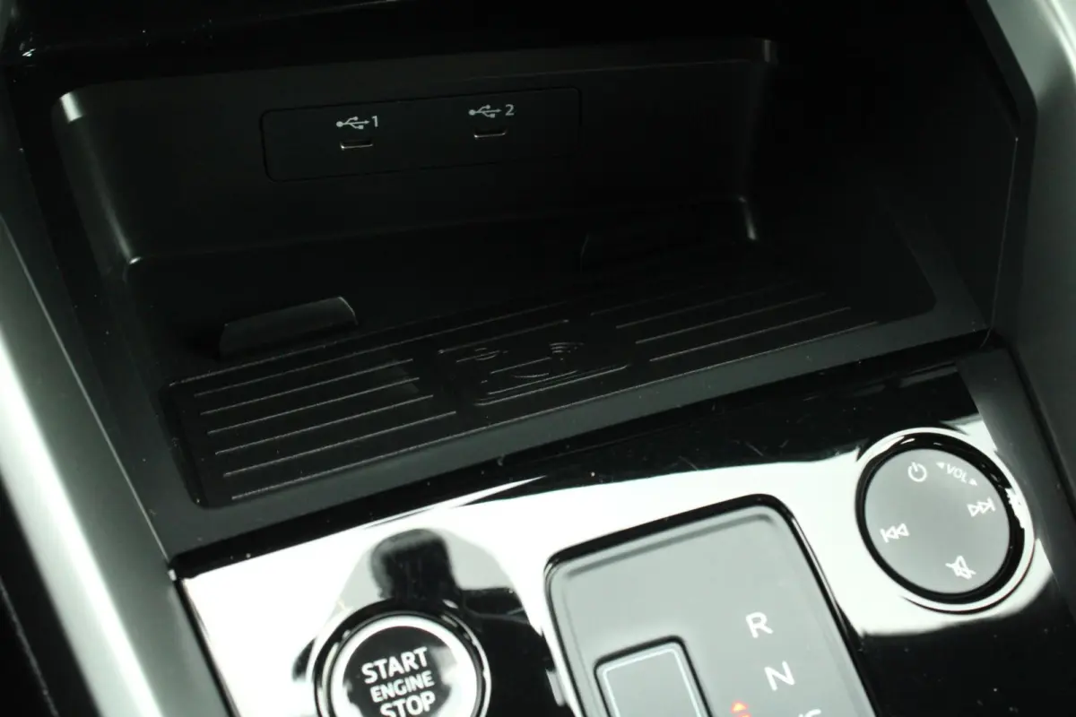 30 TFSI 110pk Business Edition | Apple Carplay/ Android Auto | Draadloze Telefoonlader