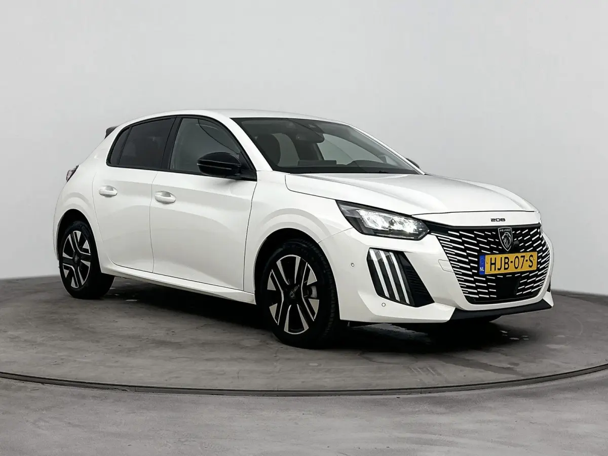 1.2 Hybrid 100 e-DCS6 Allure | 1ste eigenaar | Navigatie | Dodehoekdetectie | Camera | Lichtmetalen velgen |