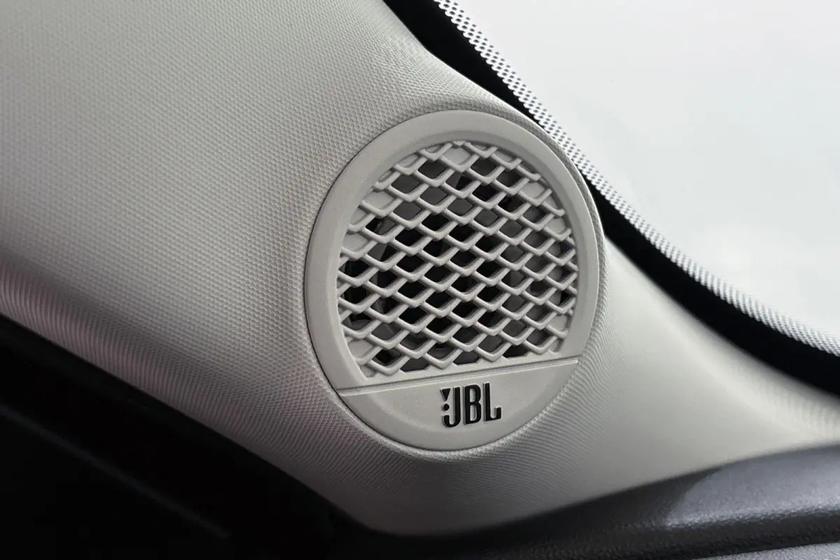 1.2 e-Hybrid Summit Stoelverwarming Keyless JBL Camera Apple CarPlay