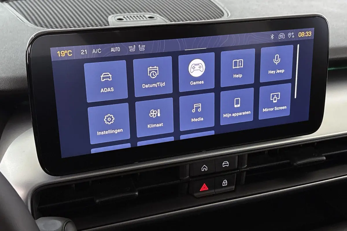 1.2 e-Hybrid Summit Stoelverwarming Keyless JBL Camera Apple CarPlay