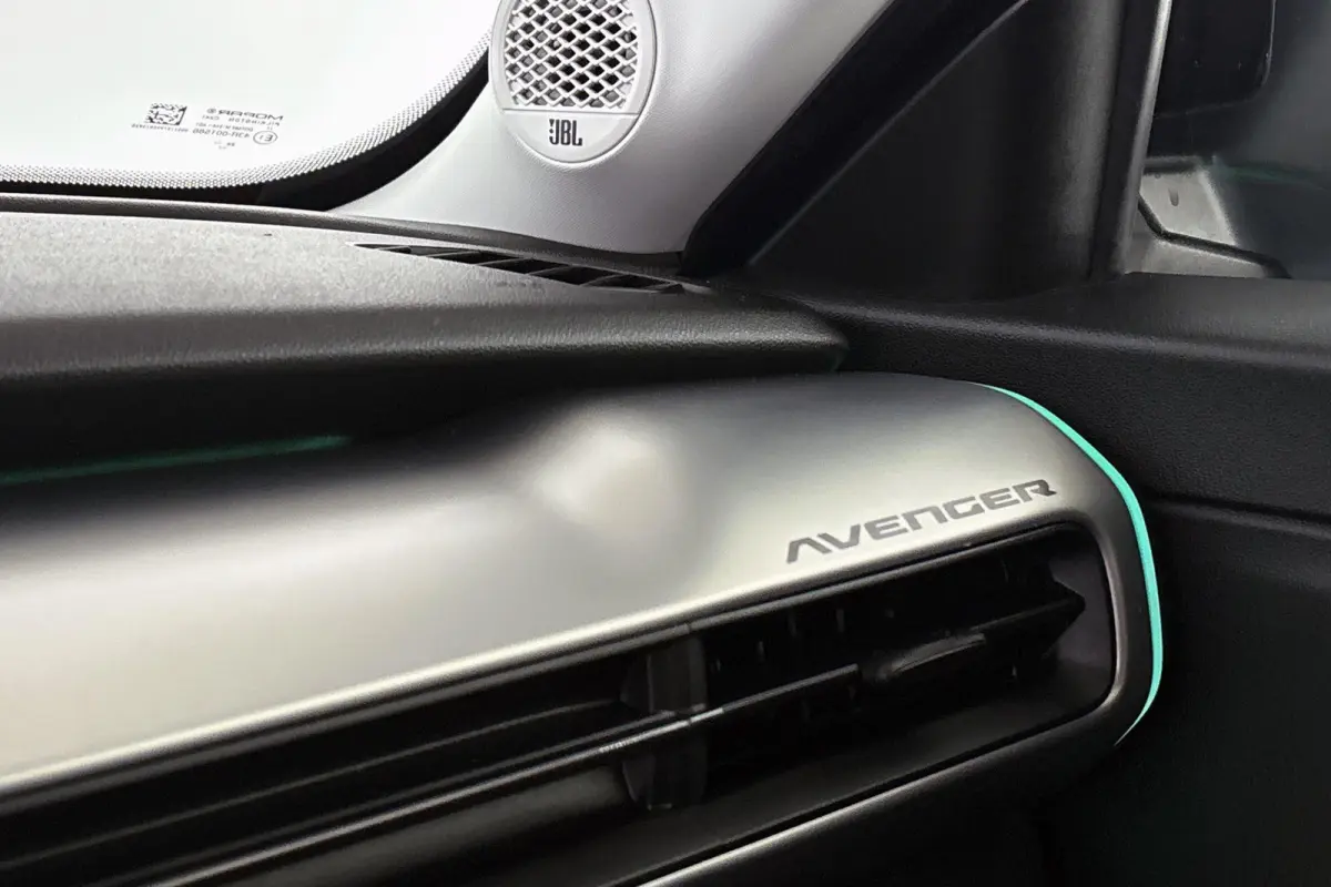 1.2 e-Hybrid Summit Stoelverwarming Keyless JBL Camera Apple CarPlay