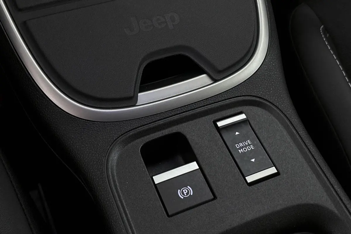 1.2 e-Hybrid Summit Stoelverwarming Keyless JBL Camera Apple CarPlay