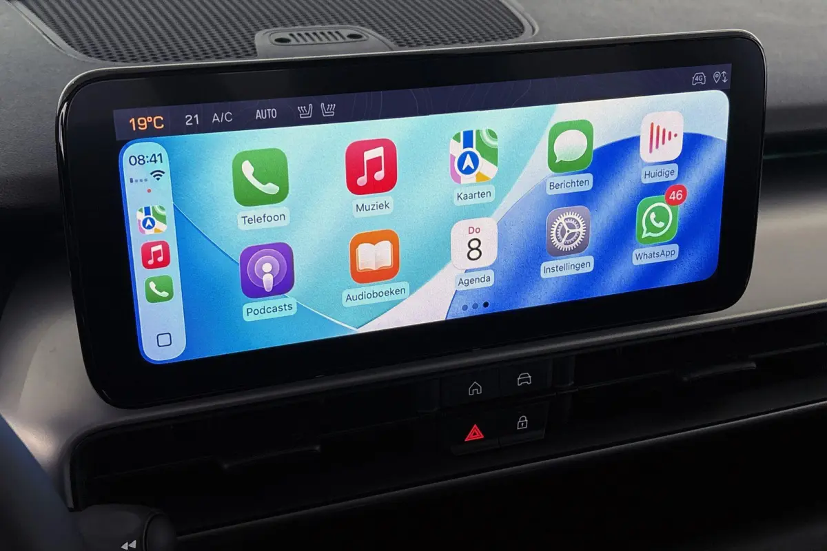 1.2 e-Hybrid Summit Stoelverwarming Keyless JBL Camera Apple CarPlay