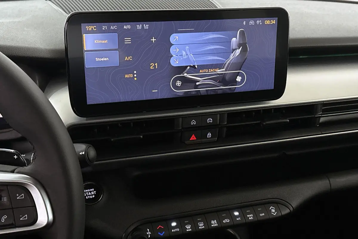 1.2 e-Hybrid Summit Stoelverwarming Keyless JBL Camera Apple CarPlay