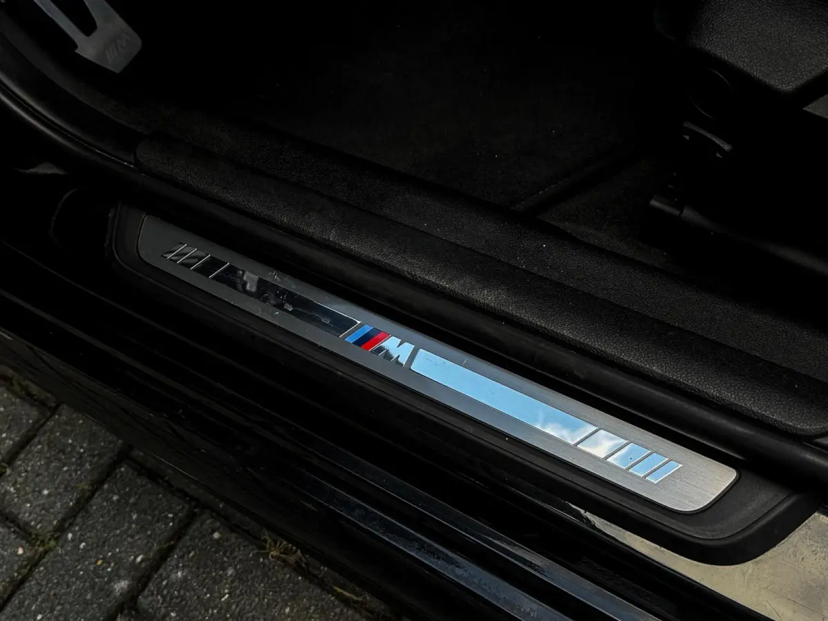 320i High Executive ✅ Schuifdak ✅ Leder ✅ Camera