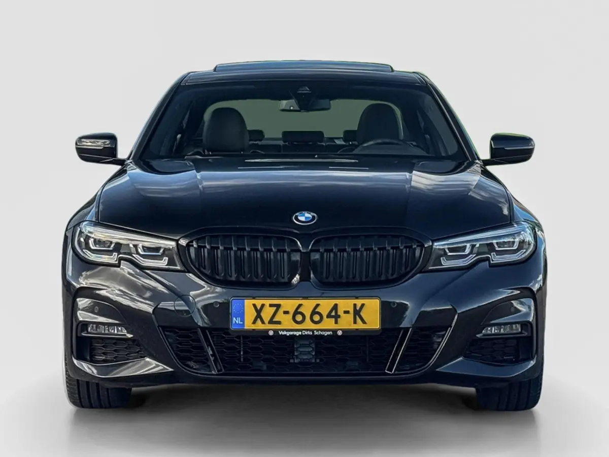 320i High Executive ✅ Schuifdak ✅ Leder ✅ Camera