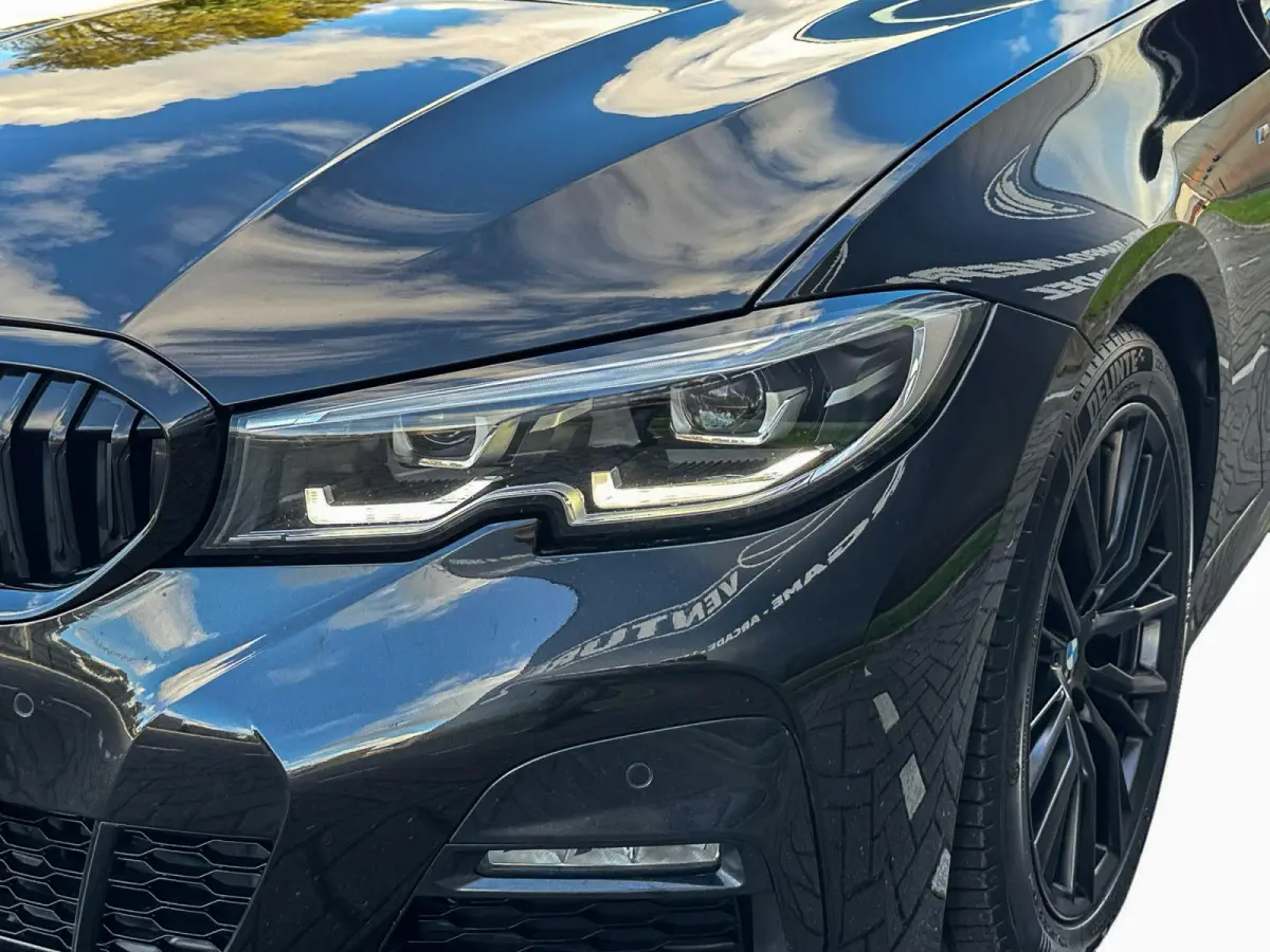 320i High Executive ✅ Schuifdak ✅ Leder ✅ Camera