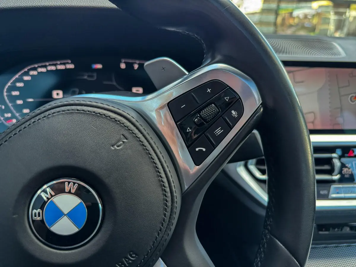 320i High Executive ✅ Schuifdak ✅ Leder ✅ Camera
