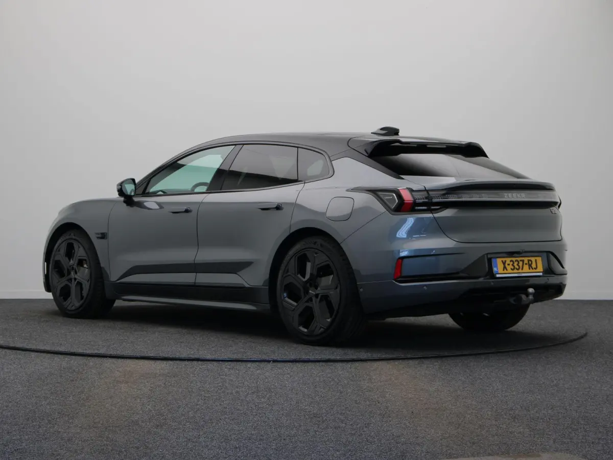 AWD Performance 100 kWh | SOH 97% | | WLPT 590km | Head Up Display | 200kw laadcapaciteit | Alcantara interieur | Memory seats | 2000 kg trekgewicht |