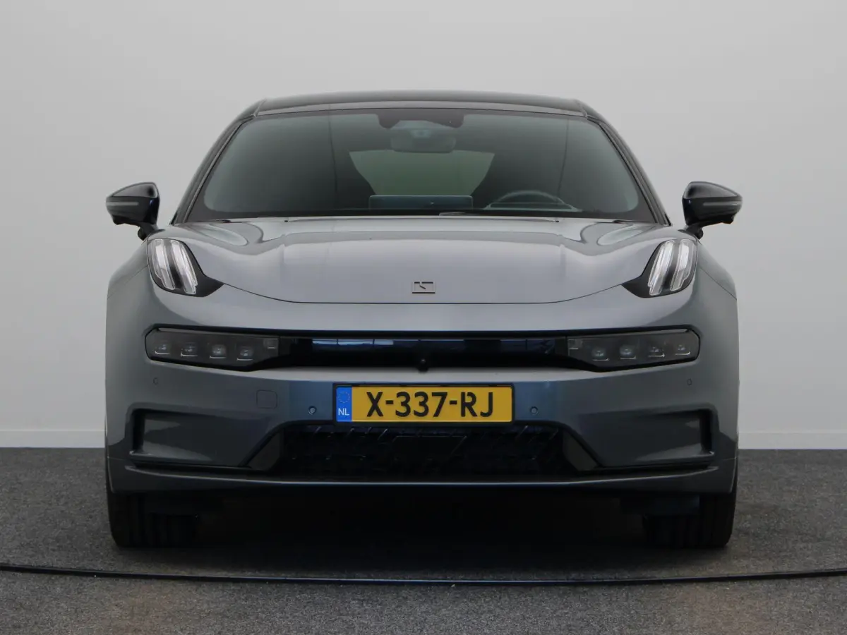 AWD Performance 100 kWh | SOH 97% | | WLPT 590km | Head Up Display | 200kw laadcapaciteit | Alcantara interieur | Memory seats | 2000 kg trekgewicht |