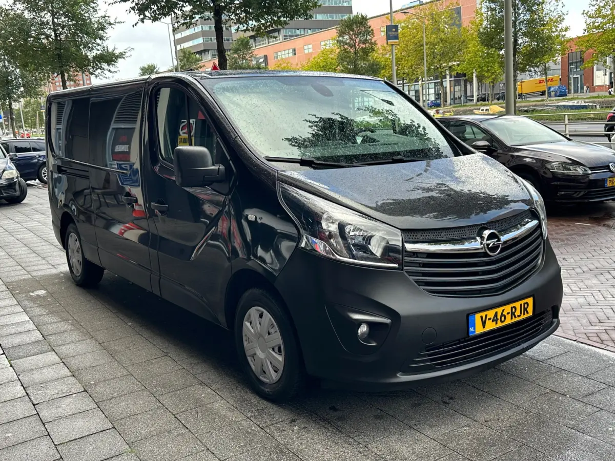 1.6 CDTI L2H1 Business+ EcoFlex Navi Airco Camera PDC