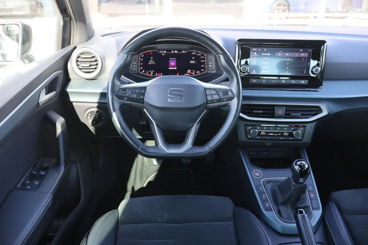 1.0 TSI 95pk Xperience Connect | Camera | PDC | Carplay | Stoelverwarming | Adaptive Cruise