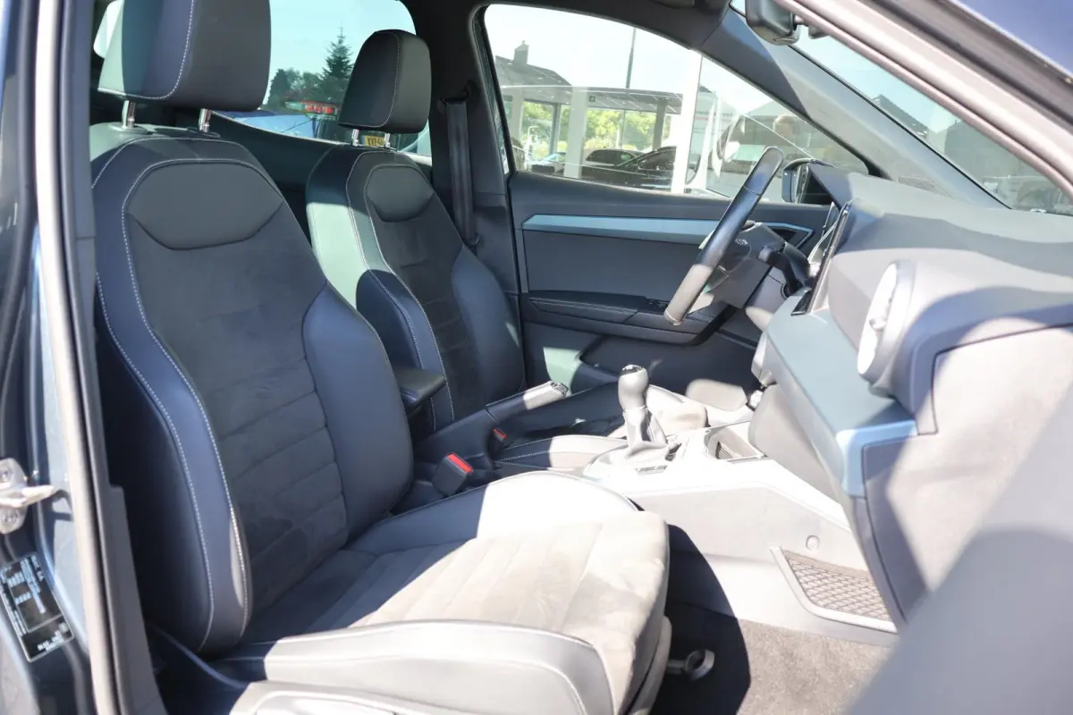1.0 TSI 95pk Xperience Connect | Camera | PDC | Carplay | Stoelverwarming | Adaptive Cruise