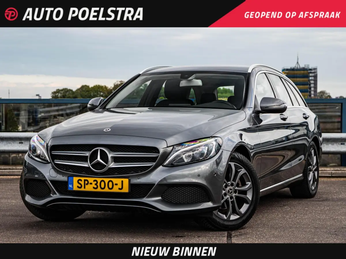 180 Premium | LED | Trekhaak | Camera | Apple CarPlay/Android Auto | Stoelverwarming | Dodehoekdetectie | Dealeronderhouden
