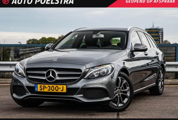 180 Premium | LED | Trekhaak | Camera | Apple CarPlay/Android Auto | Stoelverwarming | Dodehoekdetectie | Dealeronderhouden