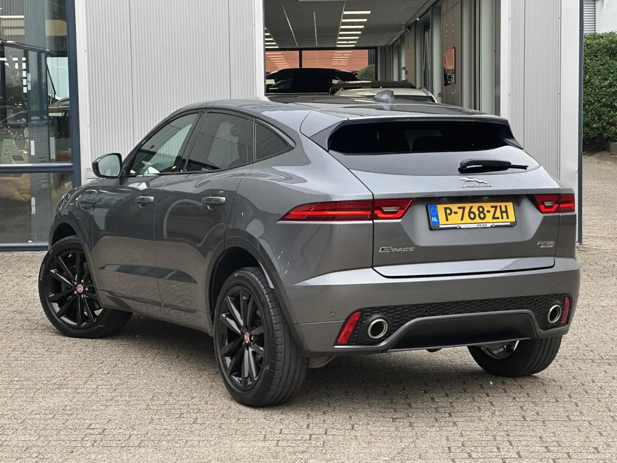 2.0 P200 AWD R-Dynamic HSE | Adapt.Cruise/Camera/Navi/Pano/20"/Ruit&Stoelverw.