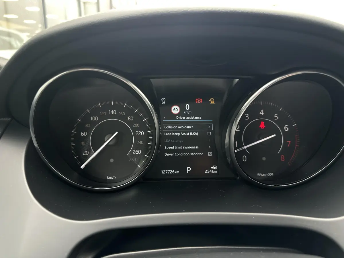 2.0 P200 AWD R-Dynamic HSE | Adapt.Cruise/Camera/Navi/Pano/20"/Ruit&Stoelverw.