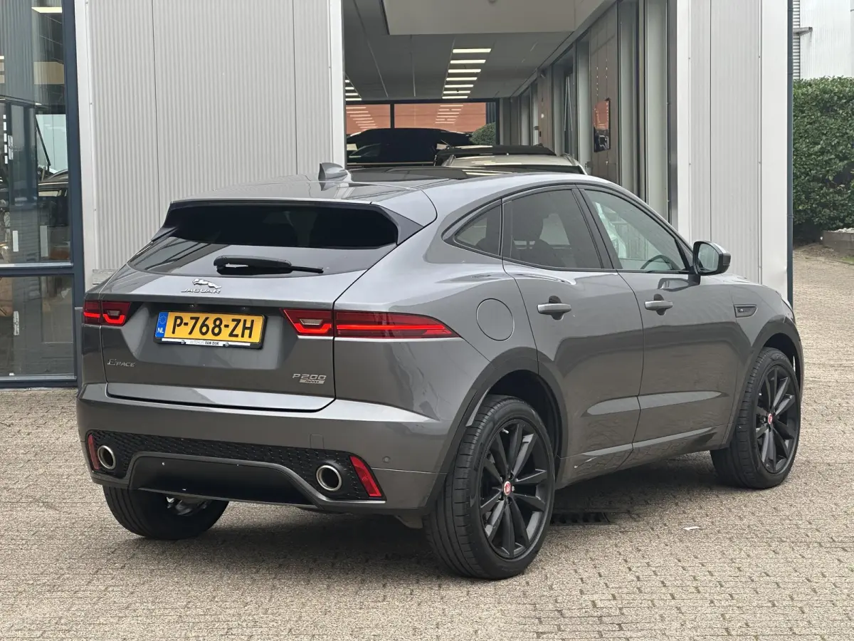 2.0 P200 AWD R-Dynamic HSE | Adapt.Cruise/Camera/Navi/Pano/20"/Ruit&Stoelverw.