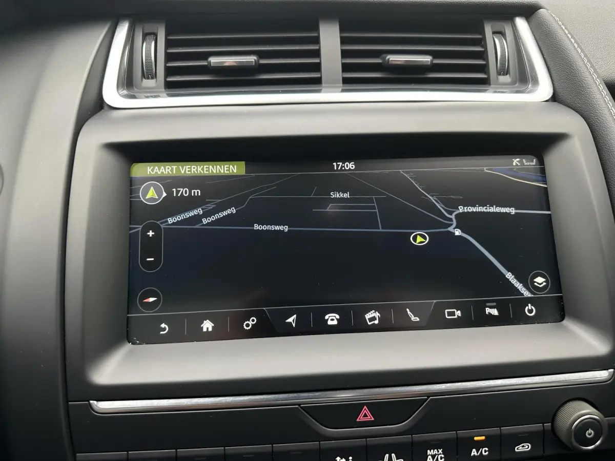 2.0 P200 AWD R-Dynamic HSE | Adapt.Cruise/Camera/Navi/Pano/20"/Ruit&Stoelverw.
