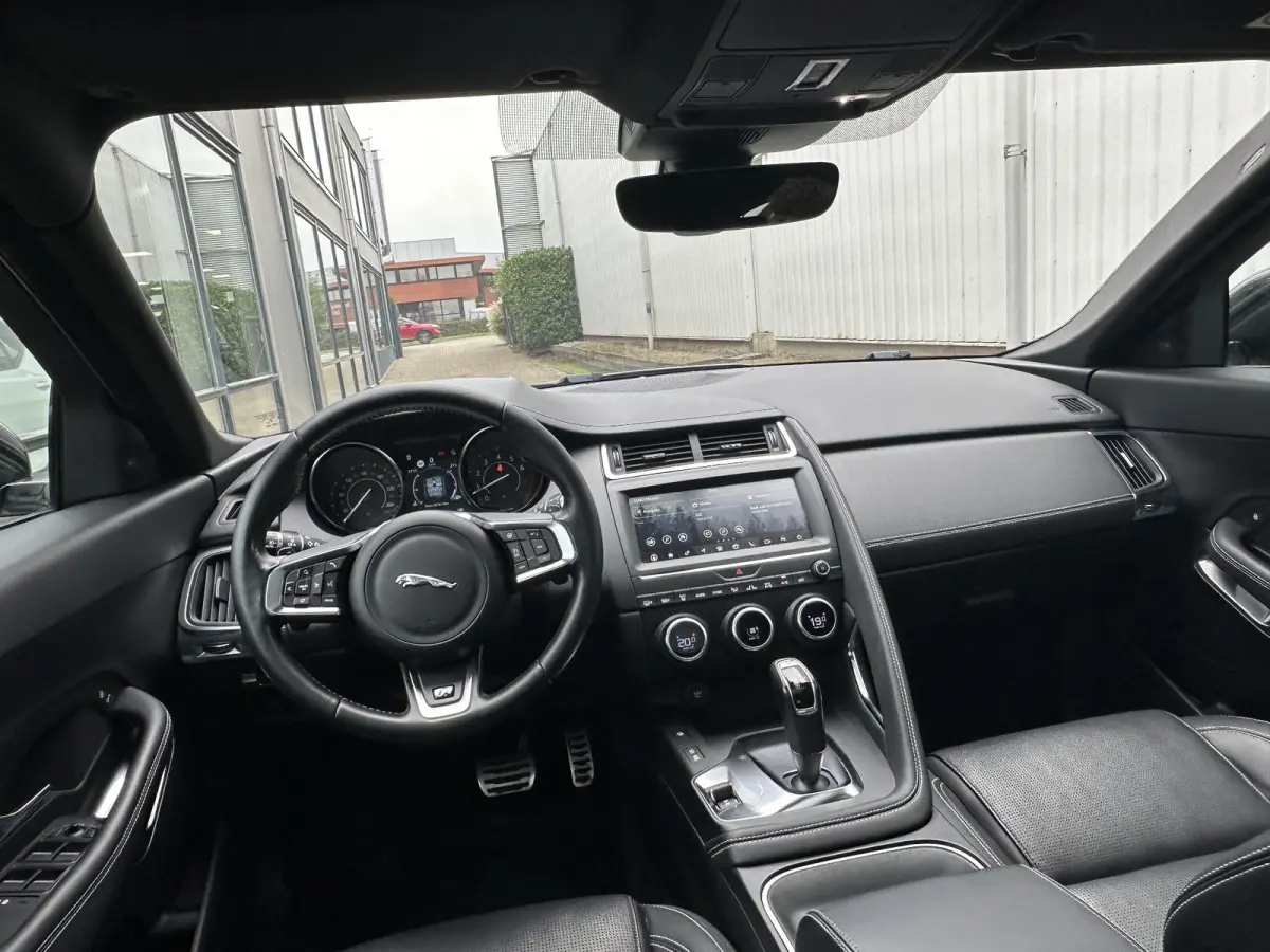 2.0 P200 AWD R-Dynamic HSE | Adapt.Cruise/Camera/Navi/Pano/20"/Ruit&Stoelverw.