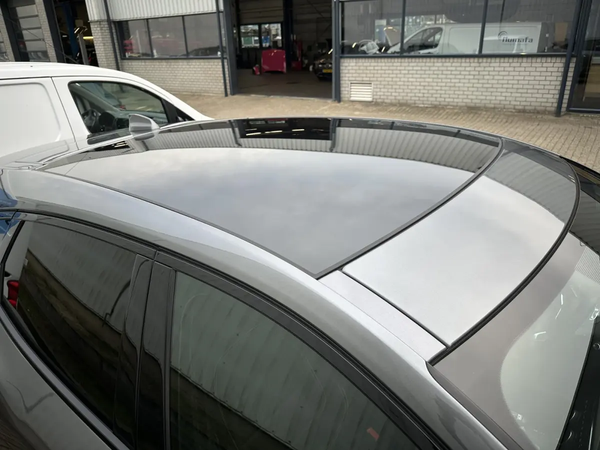 2.0 P200 AWD R-Dynamic HSE | Adapt.Cruise/Camera/Navi/Pano/20"/Ruit&Stoelverw.