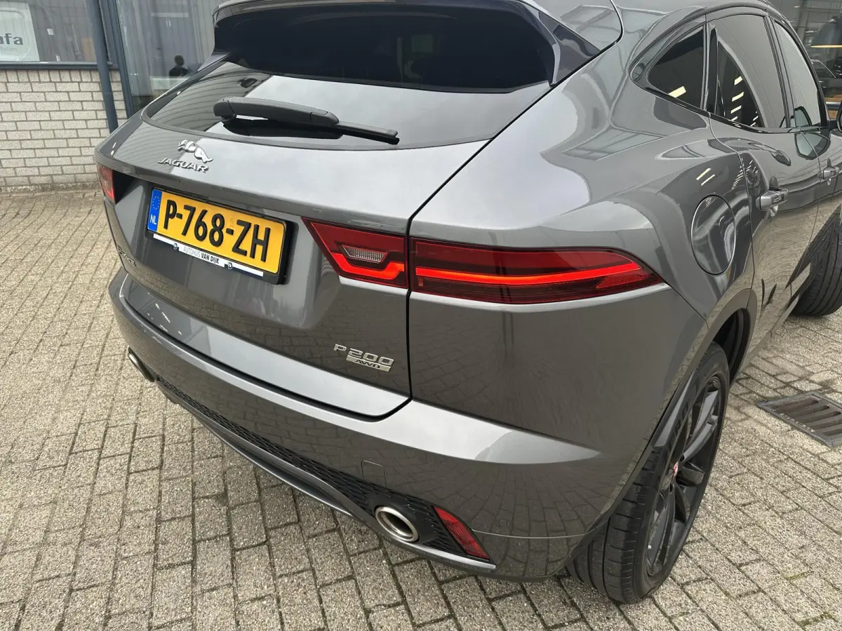 2.0 P200 AWD R-Dynamic HSE | Adapt.Cruise/Camera/Navi/Pano/20"/Ruit&Stoelverw.