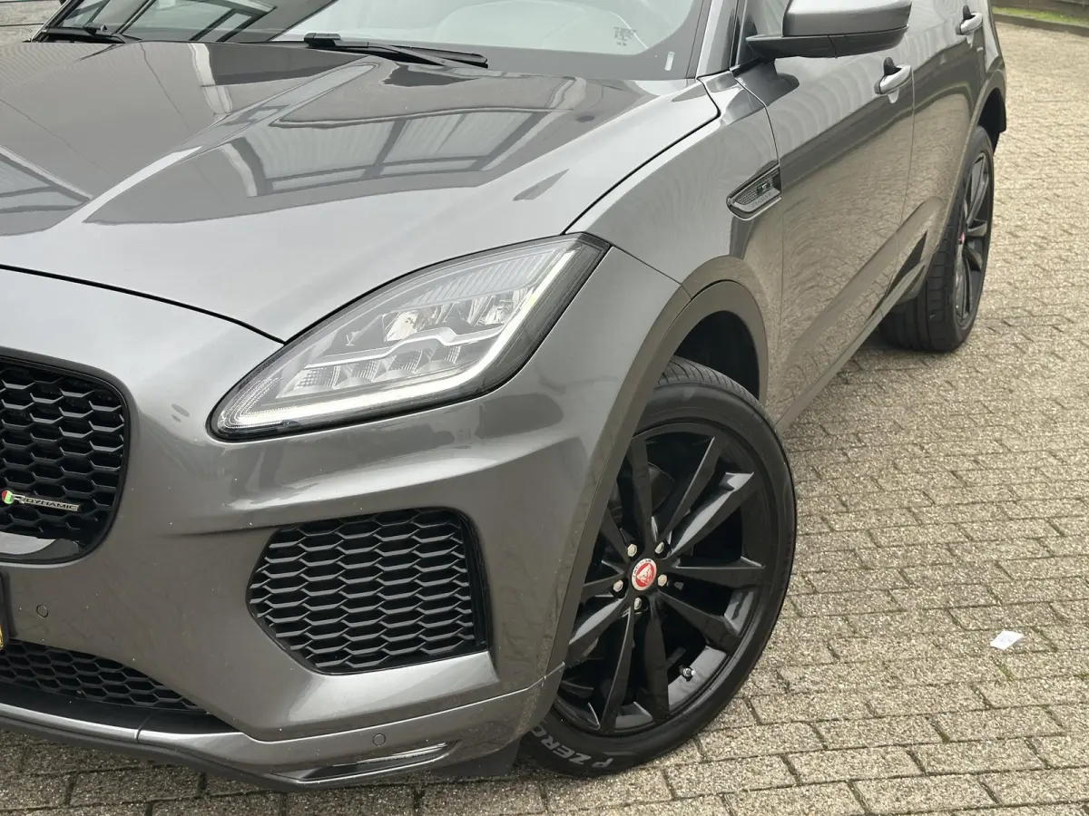 2.0 P200 AWD R-Dynamic HSE | Adapt.Cruise/Camera/Navi/Pano/20"/Ruit&Stoelverw.