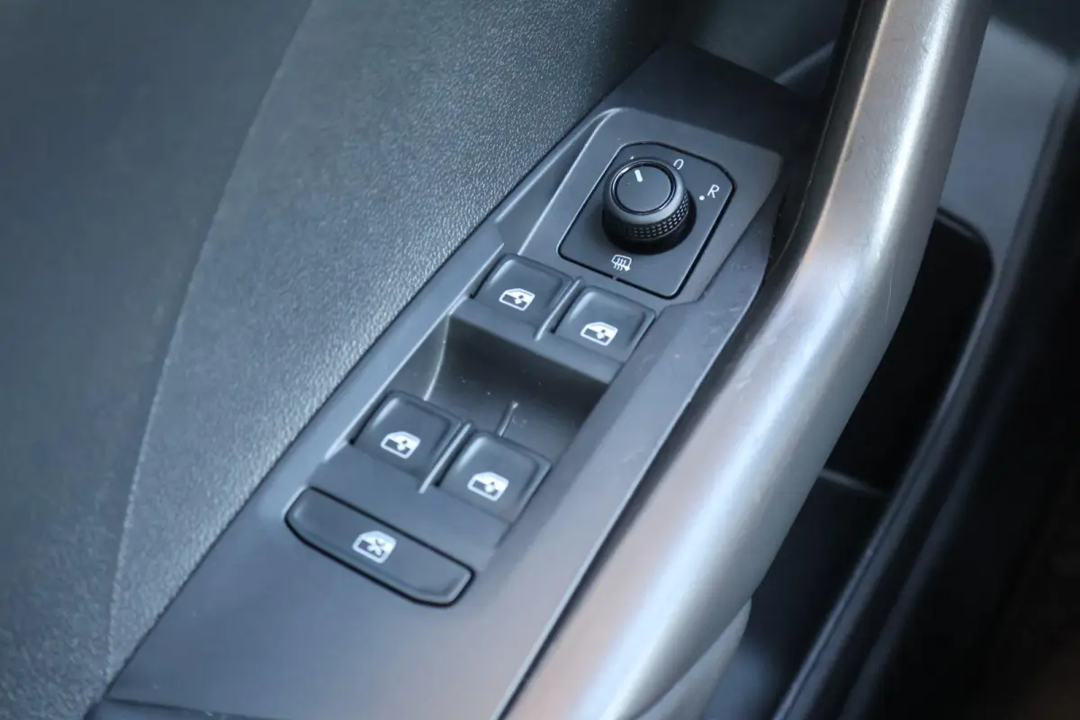 1.0 TSI 95pk | Carplay | PDC | Cruise Control | DAB radio