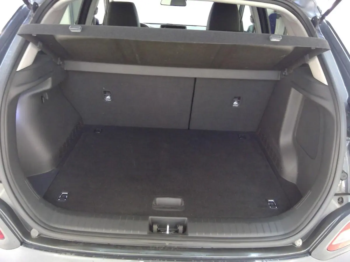EV Limited SKY PREMIUM 64 kWh PANO SOH 100% WARMTEPOMP