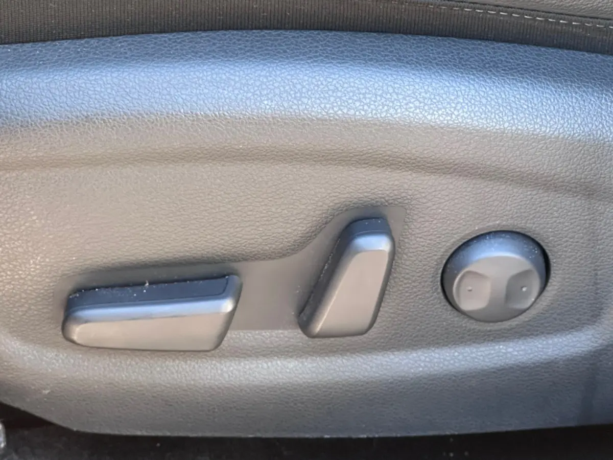 EV Limited SKY PREMIUM 64 kWh PANO SOH 100% WARMTEPOMP