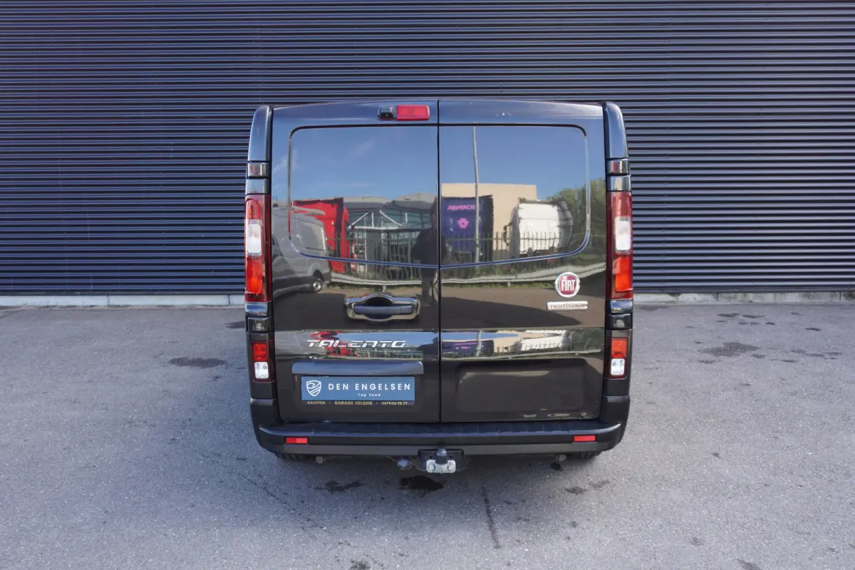 120pk L2H1 Camera Navigatie Parkeersensoren 3-zits
