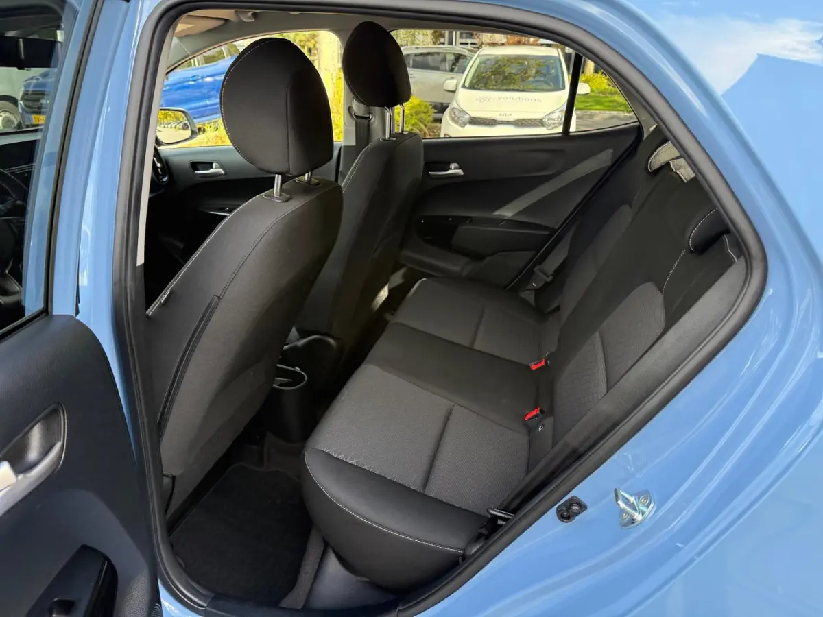 1.0 DPi DynamicPlusLine | AUTOMAAT | Climate control | Apple/Android Carplay| Parkeercamera | All-Season banden | Keyless