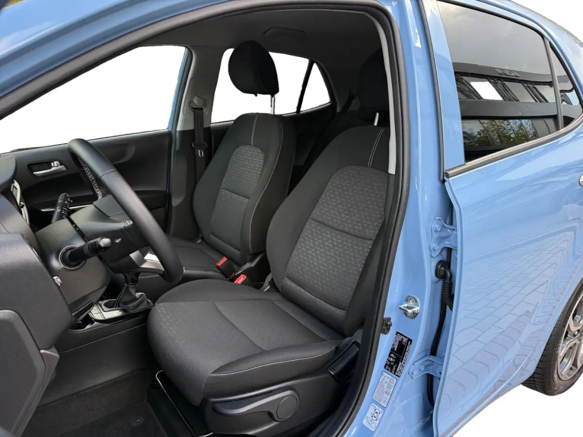 1.0 DPi DynamicPlusLine | AUTOMAAT | Climate control | Apple/Android Carplay| Parkeercamera | All-Season banden | Keyless