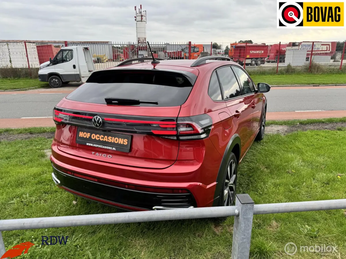 1.5 TSI R-Line IQ-LIGHT/KEYLESS/CARPLAY