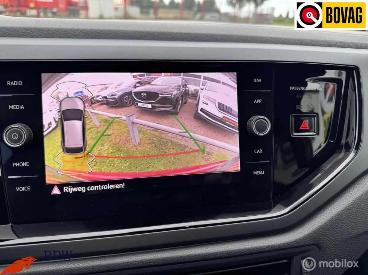 1.5 TSI R-Line IQ-LIGHT/KEYLESS/CARPLAY