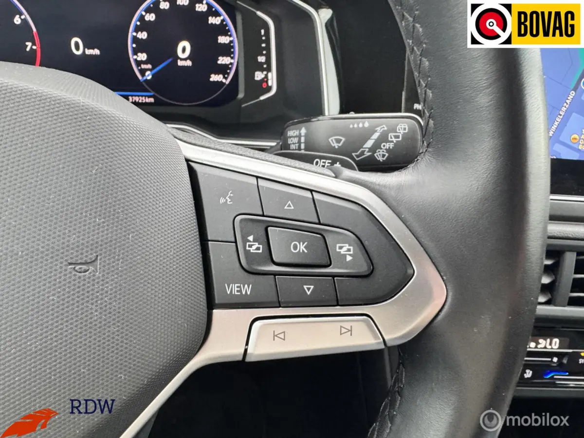1.5 TSI R-Line IQ-LIGHT/KEYLESS/CARPLAY