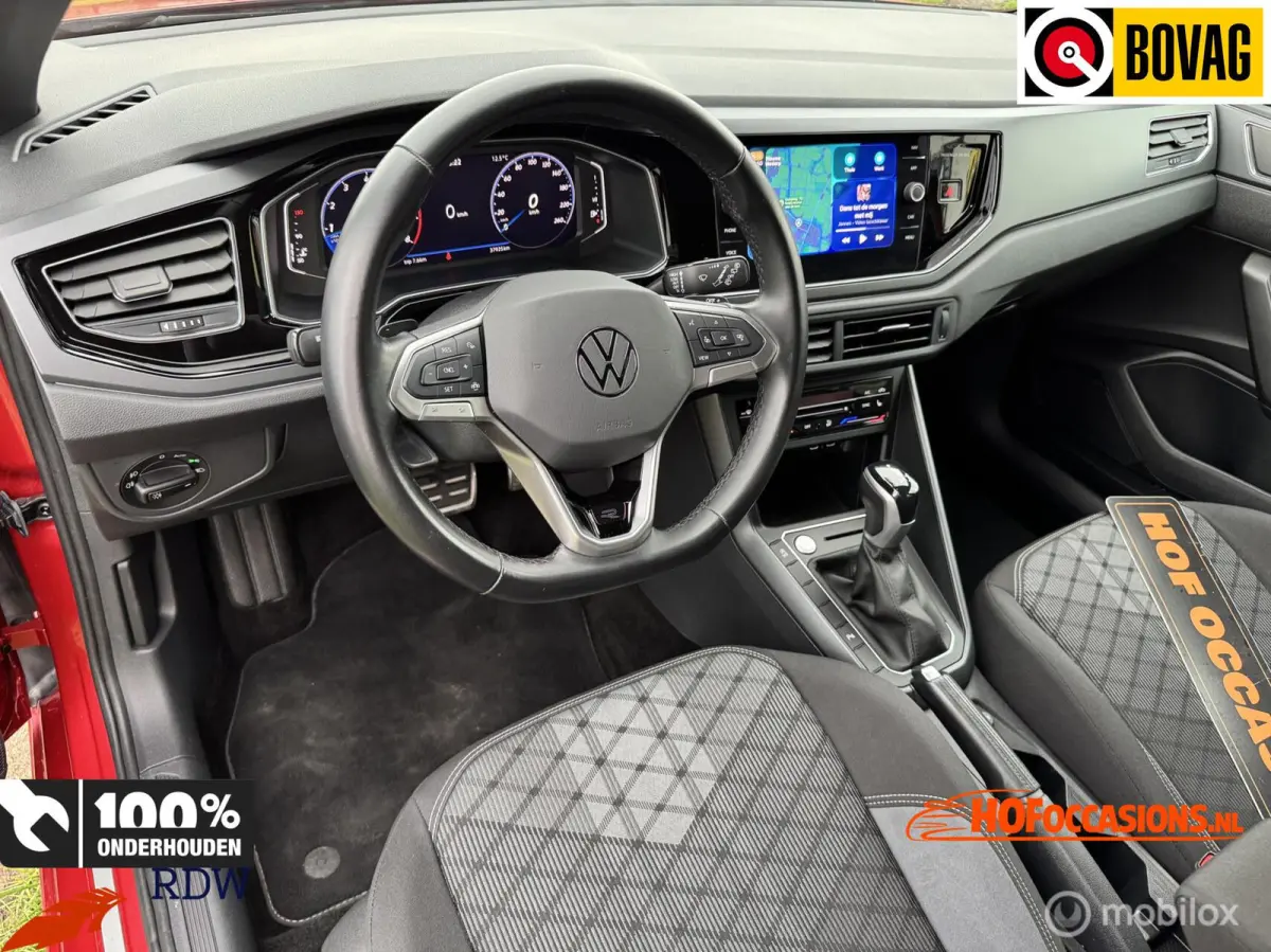 1.5 TSI R-Line IQ-LIGHT/KEYLESS/CARPLAY