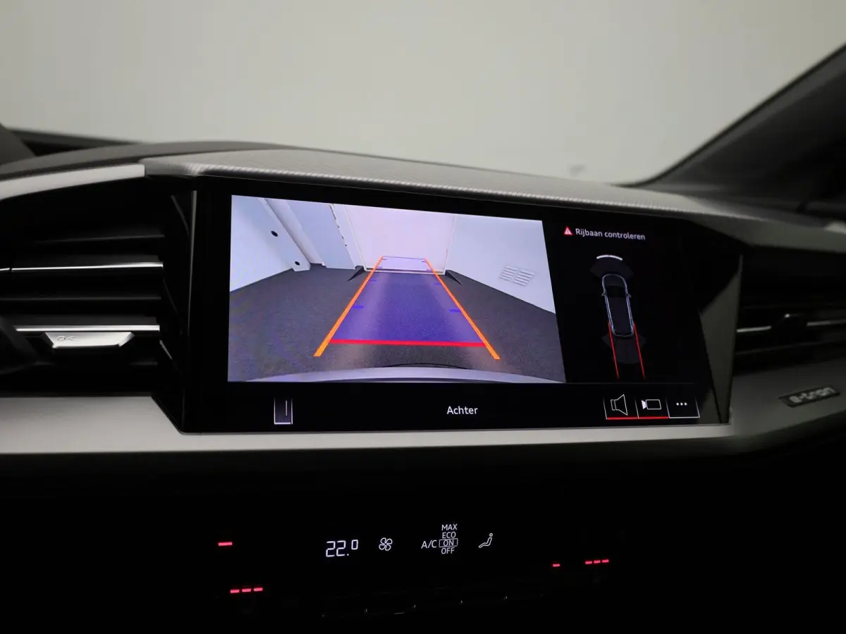 45 quattro Advanced edition 82 kWh | Demo | Navigatie | Stoelverwarming | Camera | Parkeersensoren | Cruise control | 19 Inch Velgen |