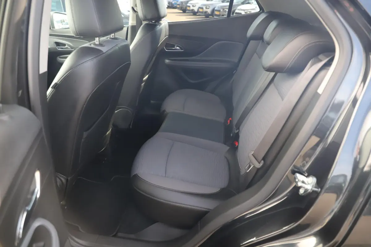 1.4 T Innovation 140PK Trekhaak Navigatie Achteruitrijcamera LMV Climate Cruise Control